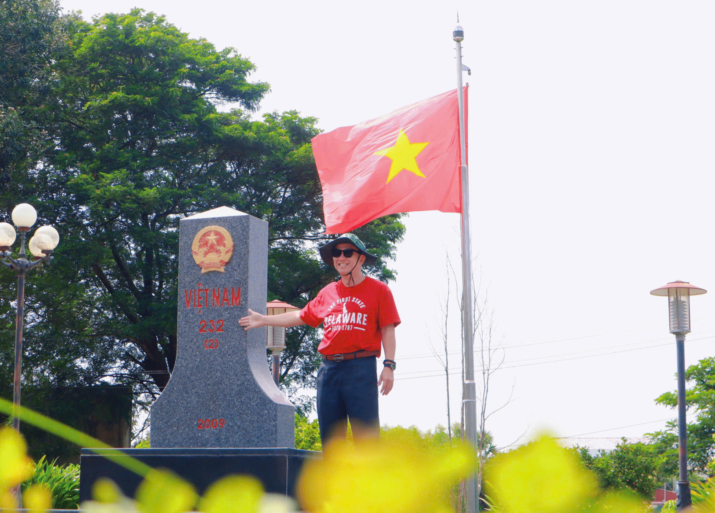 胡志明市推出边境界碑旅游线路,与边防战士会面